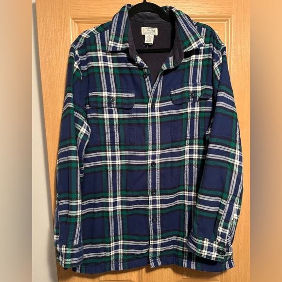 L.L. Bean Fleece Lined Flannel - Picture 2 of 9